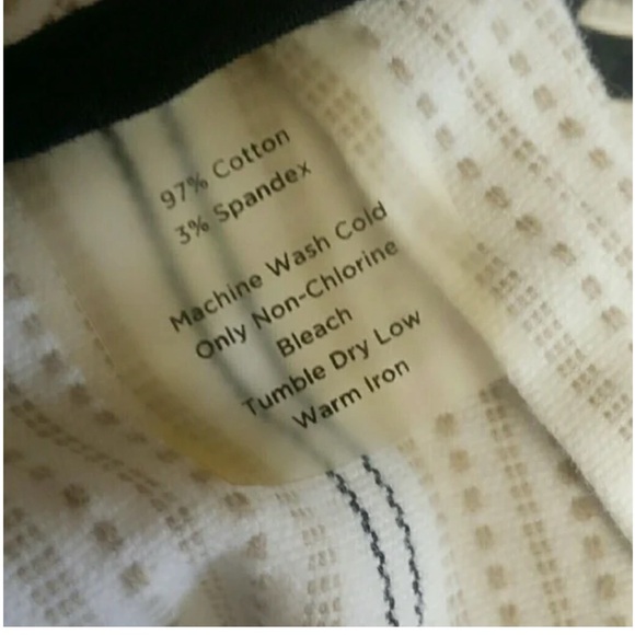 Talbots Bermuda Pin Striped Shorts, White with Taupe and Navy Blue Stripes, Sz 6 - Picture 3 of 4